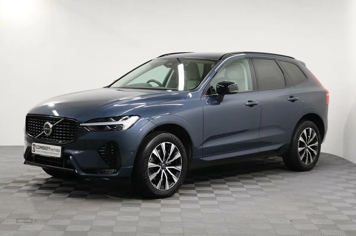 Volvo XC60 B4 MHEV Plus - Image 3