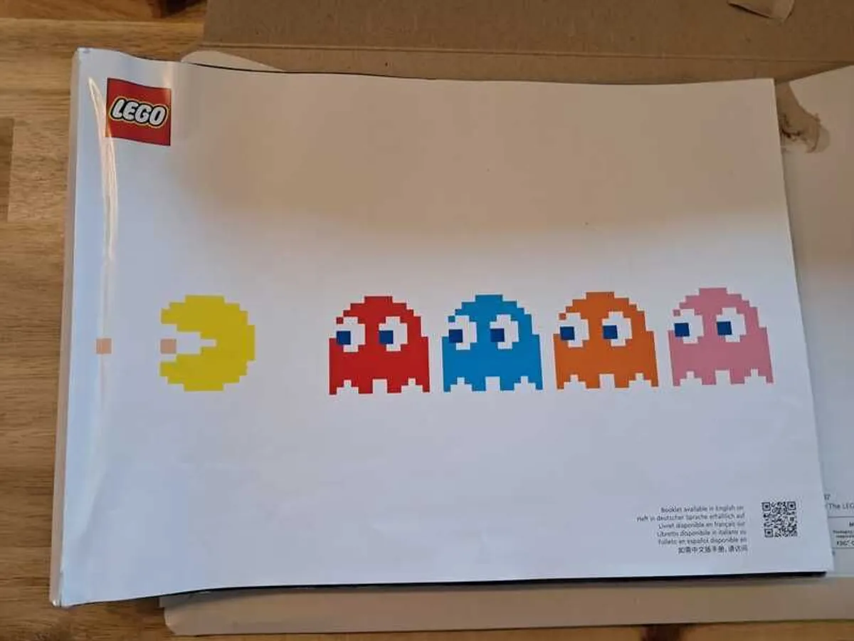 Lego 10323 - Pacman Arcade LEGO set - Image 3