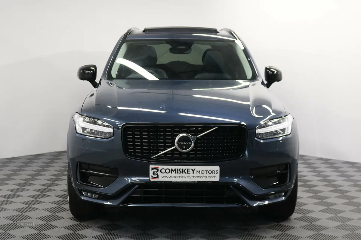 Volvo XC90 B5 MHEV Plus - Image 2