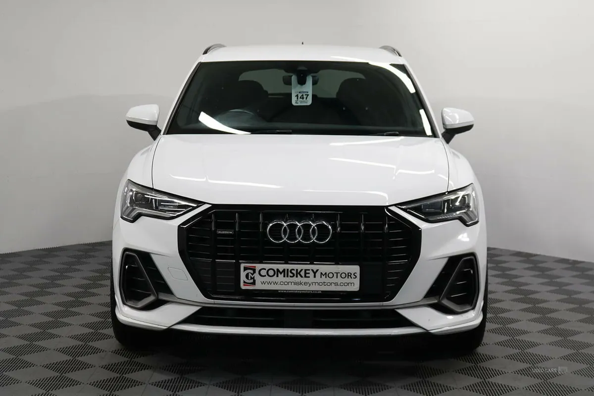 Audi Q3 TDI S line - Image 2