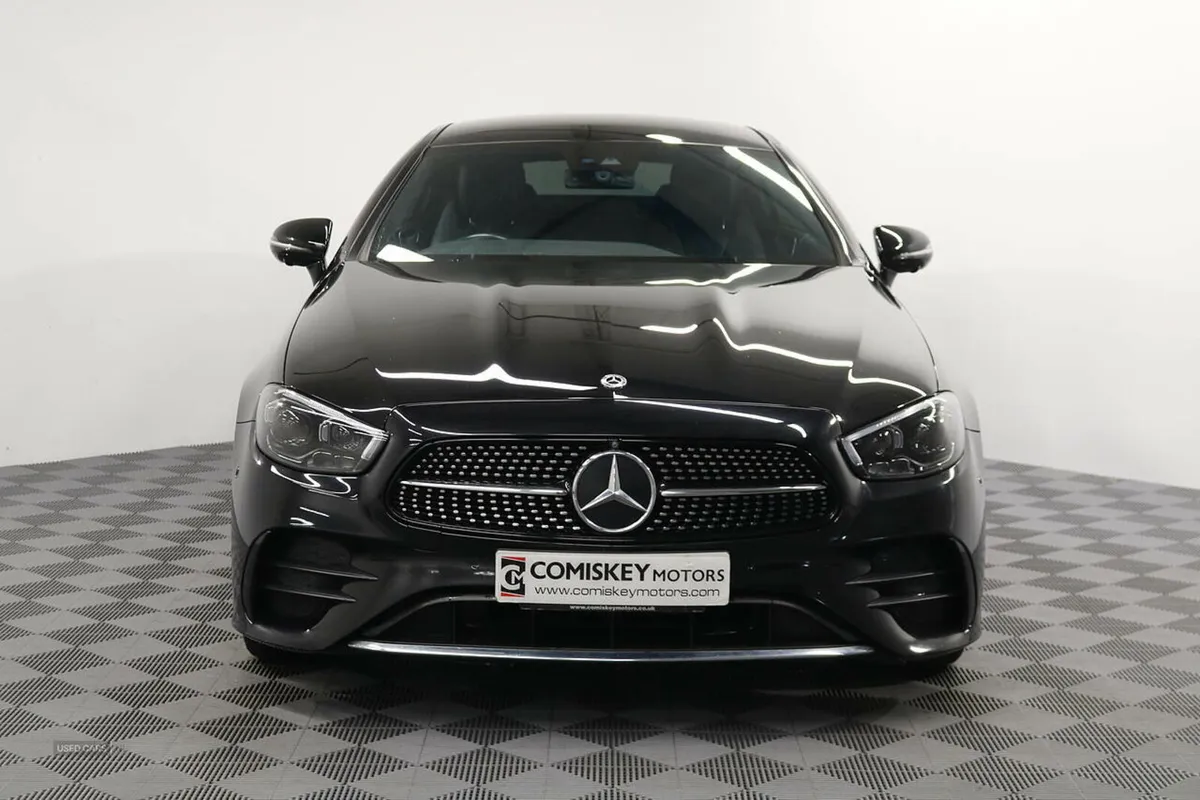 Mercedes-Benz E-Class E220d AMG Line - Image 2