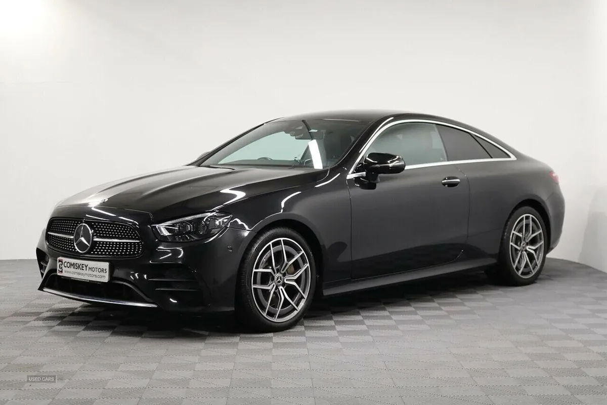 Mercedes-Benz E-Class E220d AMG Line - Image 3