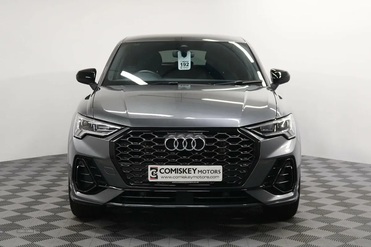 Audi Q3 TFSI CoD Black Edition - Image 2