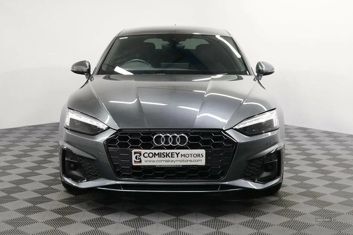 Audi A5 TDI S line - Image 2