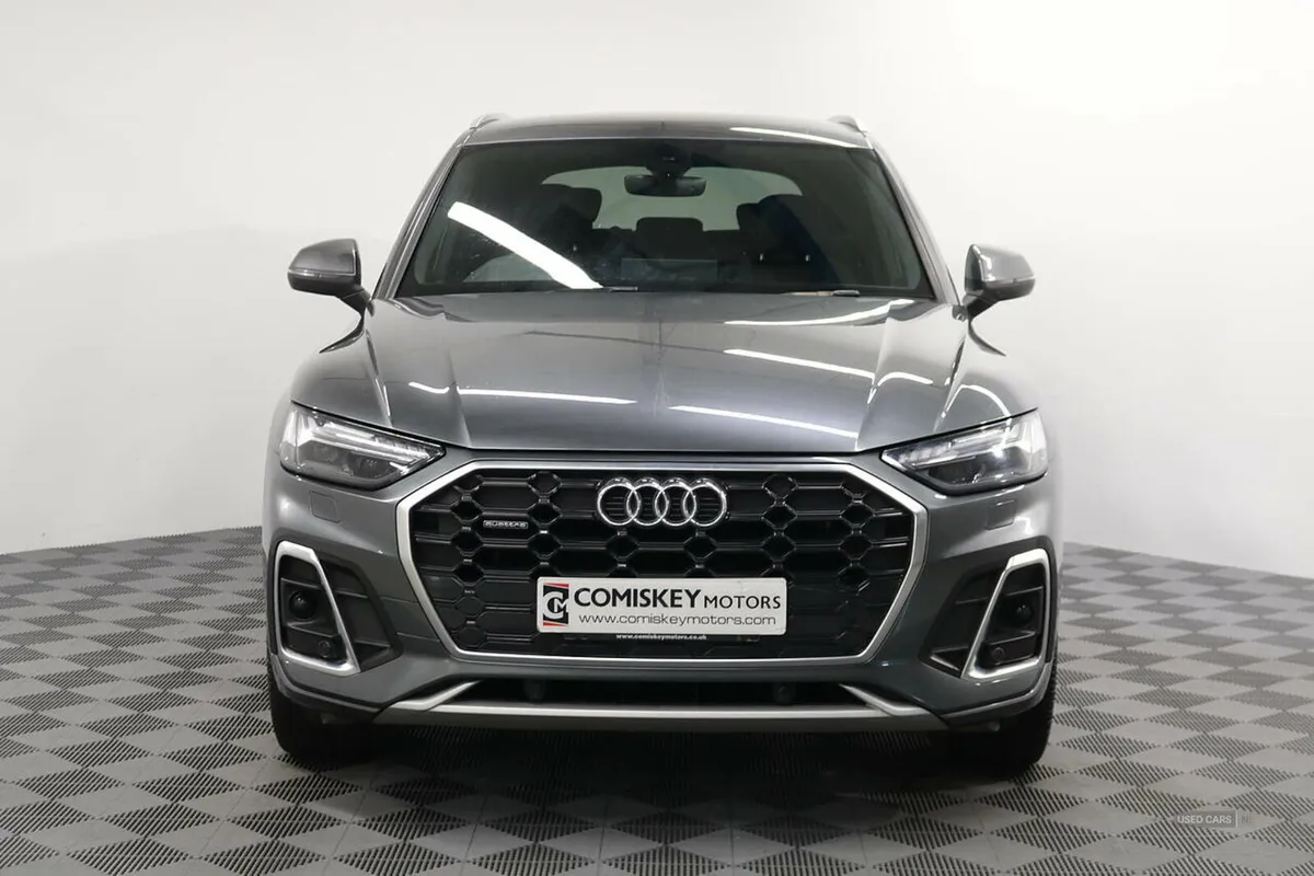 Audi Q5 TDI S line - Image 2