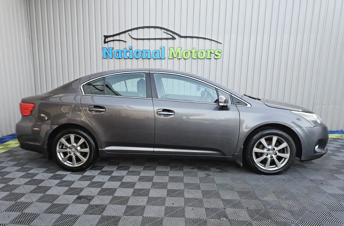 2012 Toyota Avensis 2.0 D Aura - Image 2