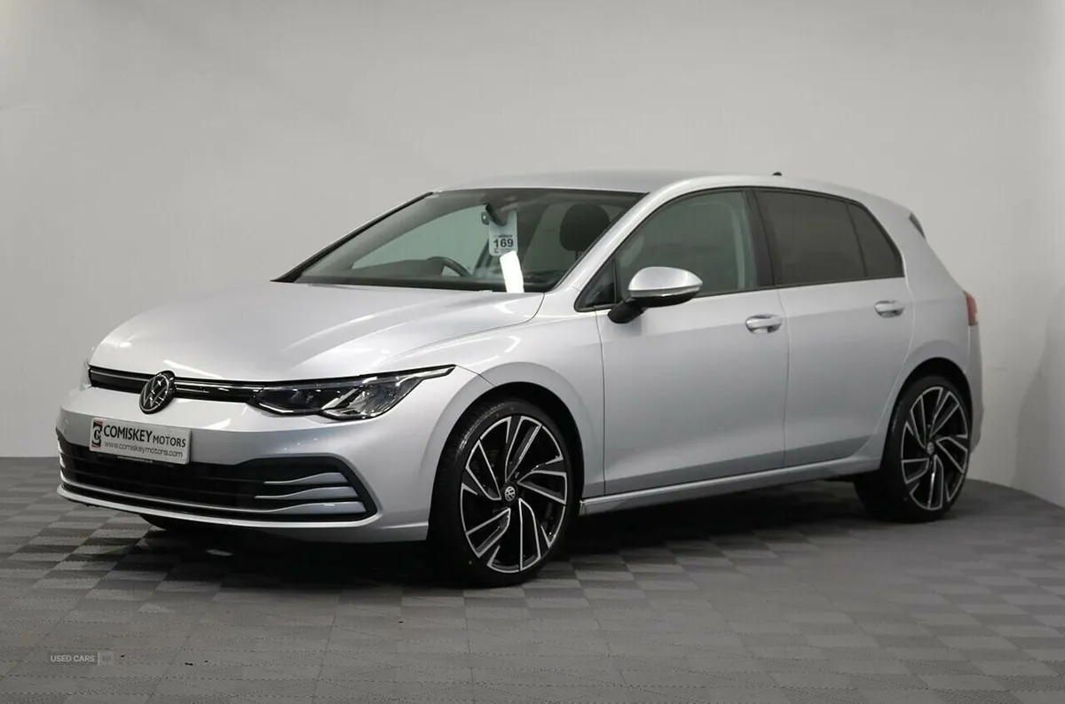 Volkswagen Golf TDI Life - Image 3