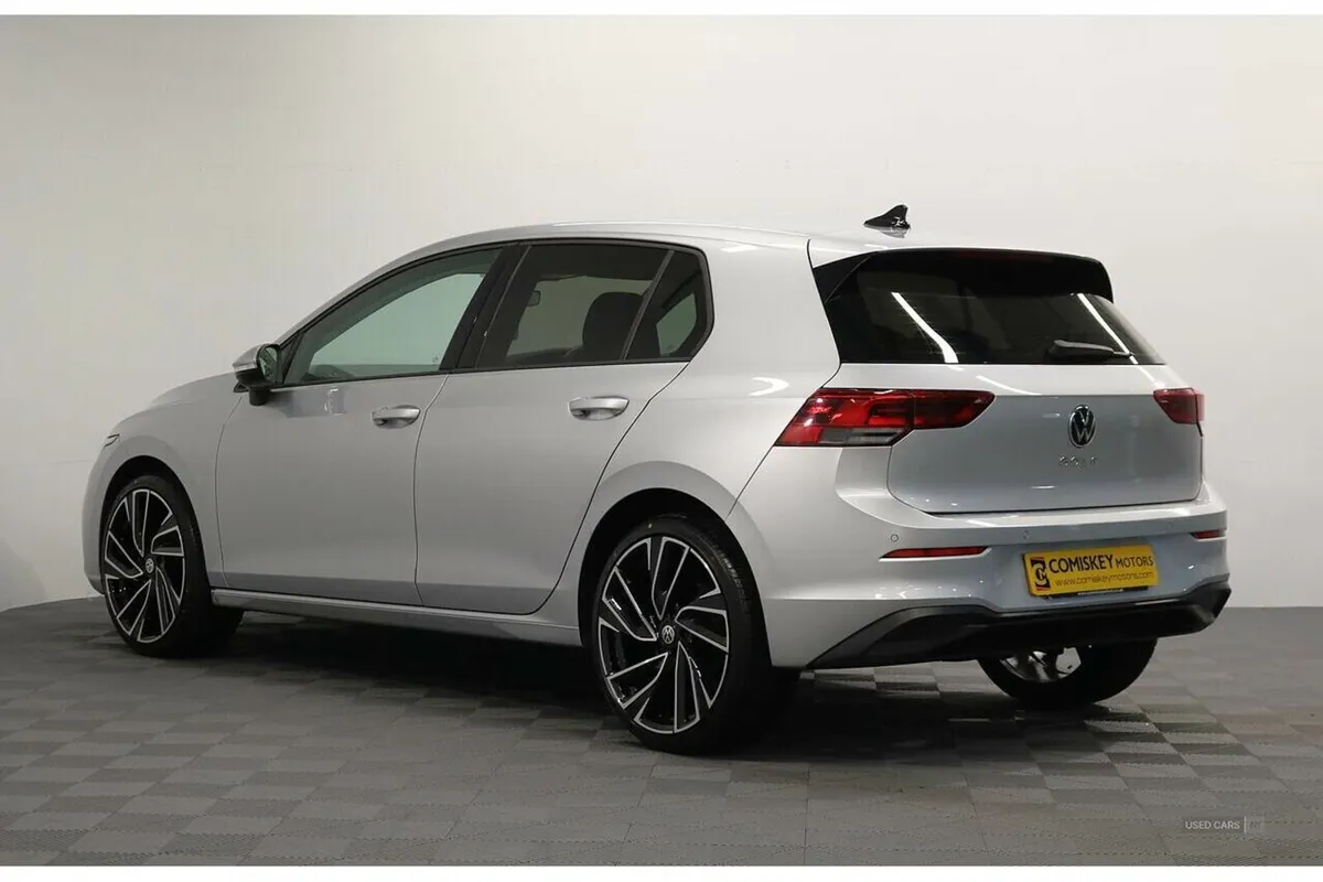 Volkswagen Golf TDI Life - Image 4