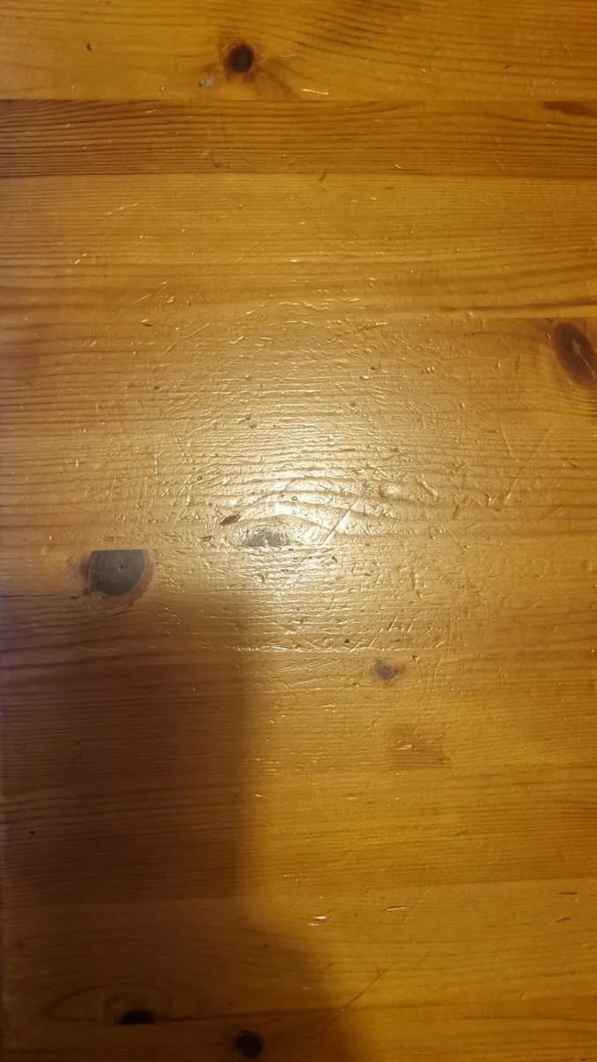 Solid Pine table - Image 4