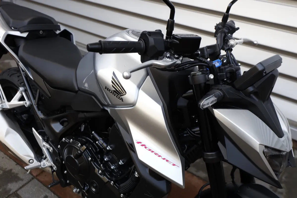 Honda Hornet 750 *Ex Demo* - Image 3