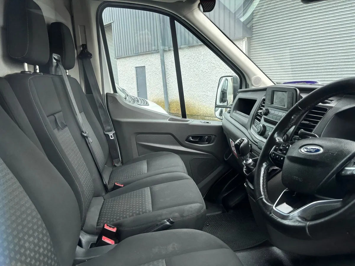 Ford Transit T350 trend  2019 - Image 4