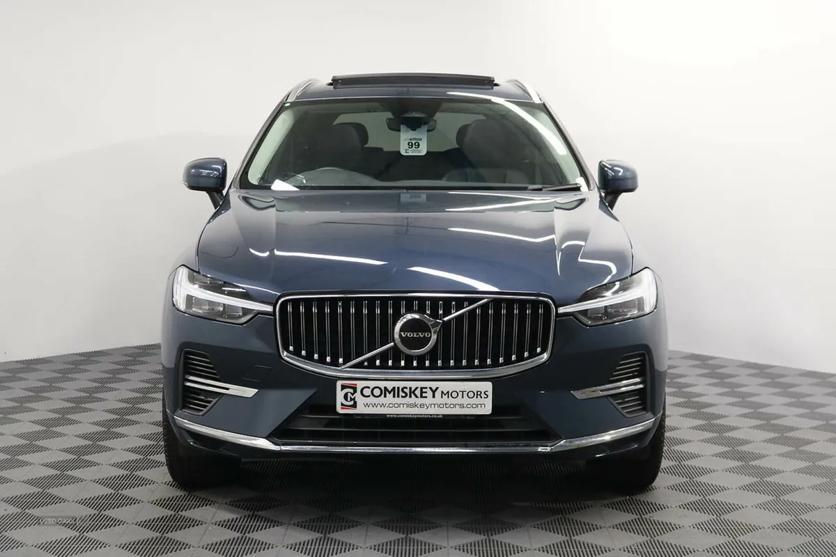 Volvo XC60 h T6 Core - Image 2