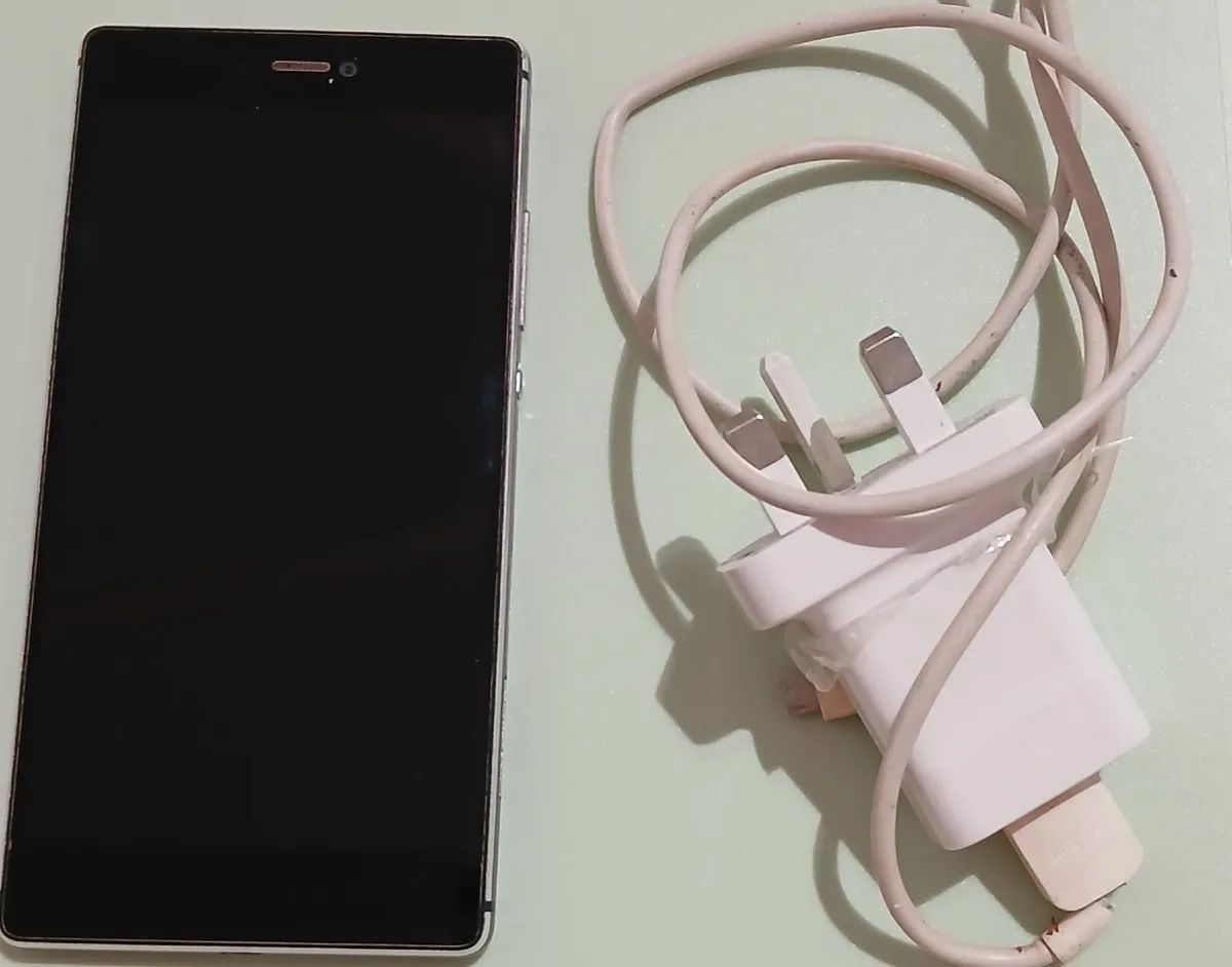 Huawei GRA- L09 - Image 3