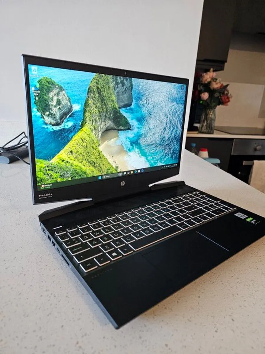 HP Pavilion Gaming 15 (i5-10300H / GTX 1650 Ti / 16GB RAM / 500GB Samsung SSD / 144Hz) - Image 1