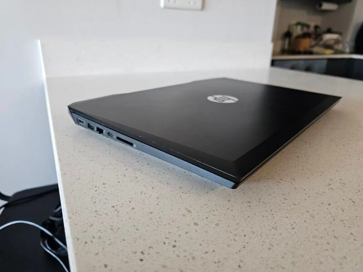 HP Pavilion Gaming 15 (i5-10300H / GTX 1650 Ti / 16GB RAM / 500GB Samsung SSD / 144Hz) - Image 2