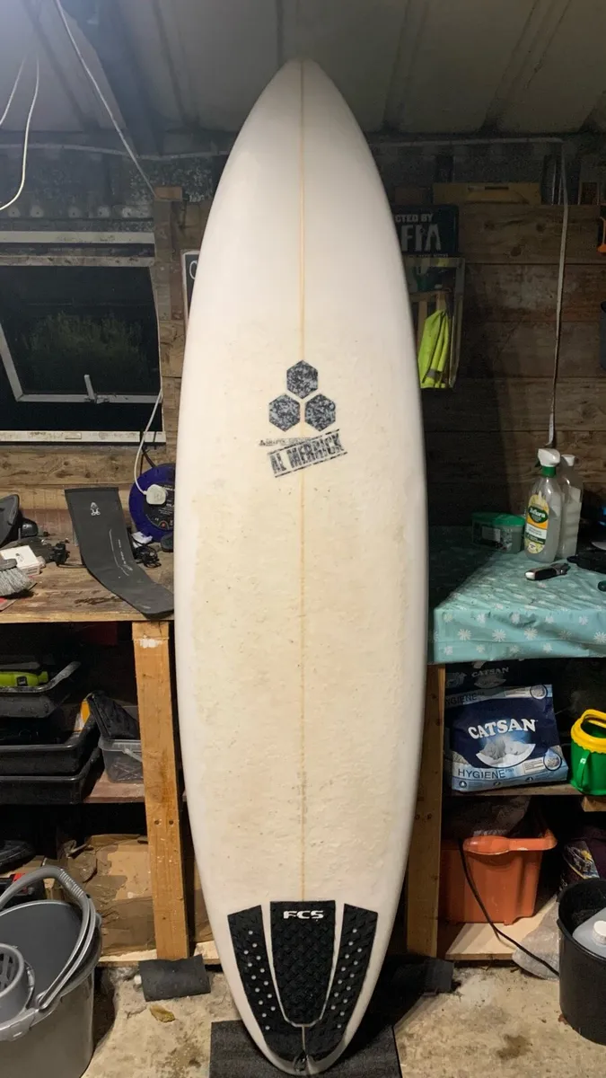 Surfboard - Image 1