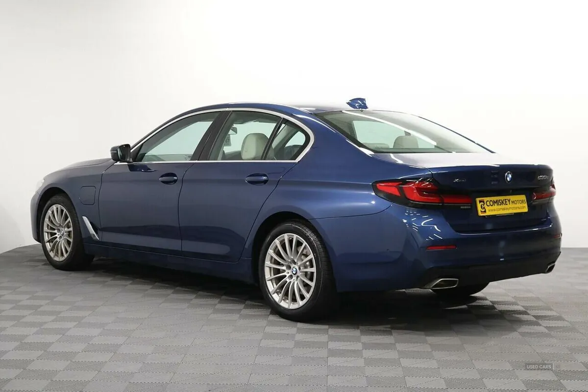 BMW 5-Series 530e SE - Image 4