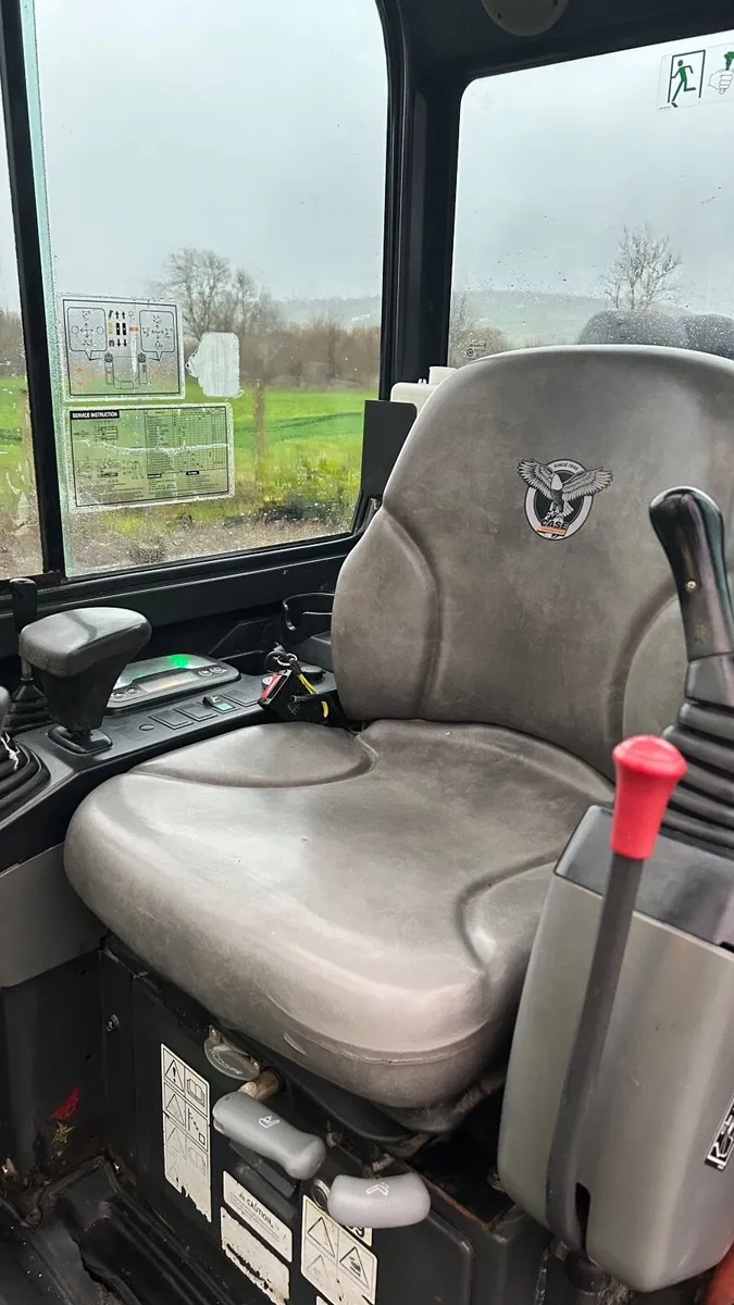 Mini digger - Image 2