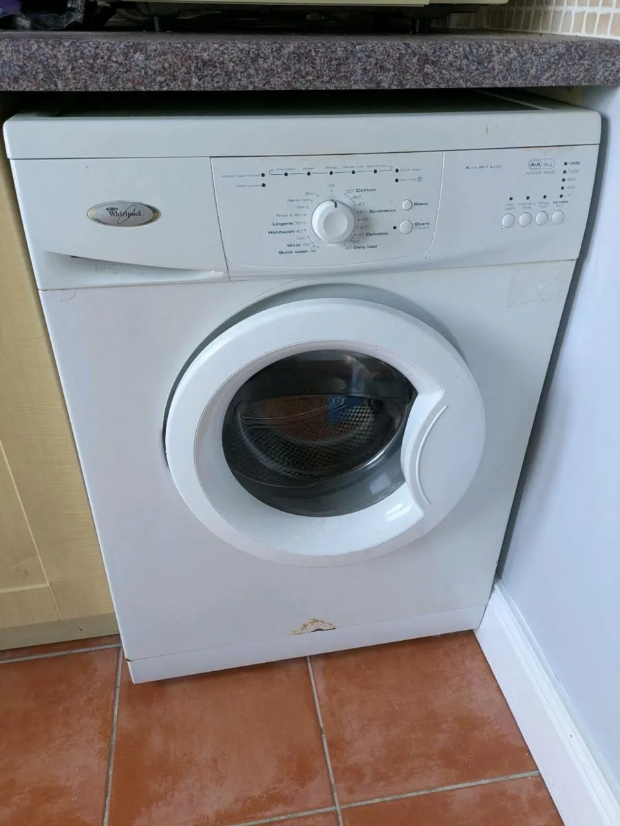 Washing machine - Image 1