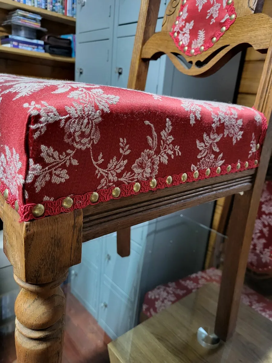 Antigue chairs - Image 2