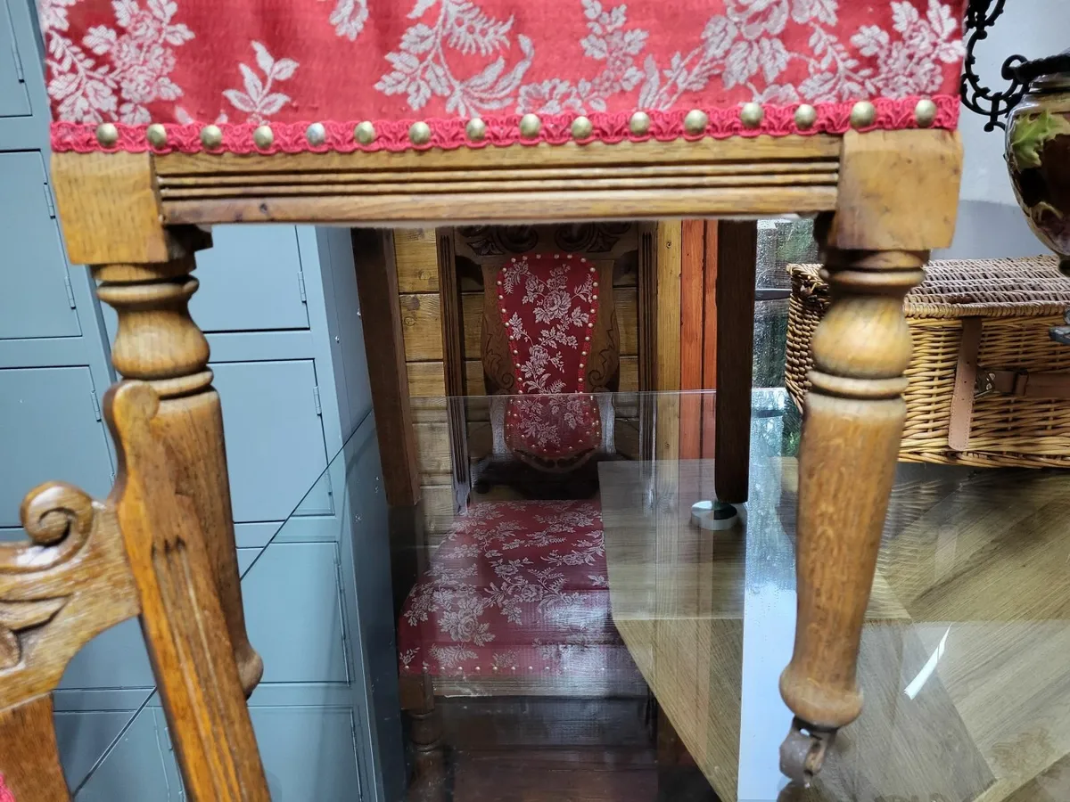 Antigue chairs - Image 3
