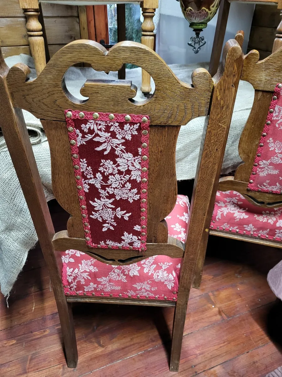 Antigue chairs - Image 4