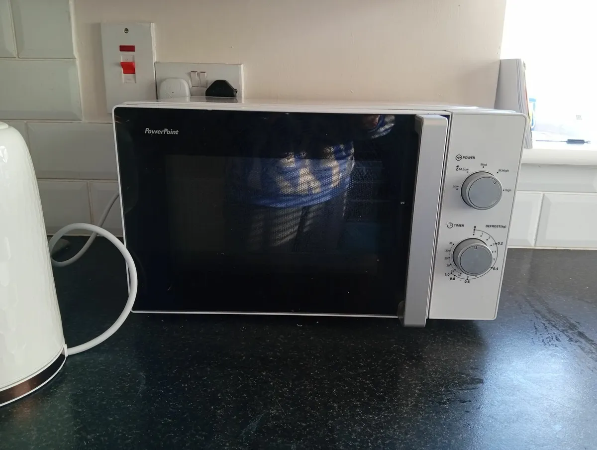 Microwave for sale - Image 1