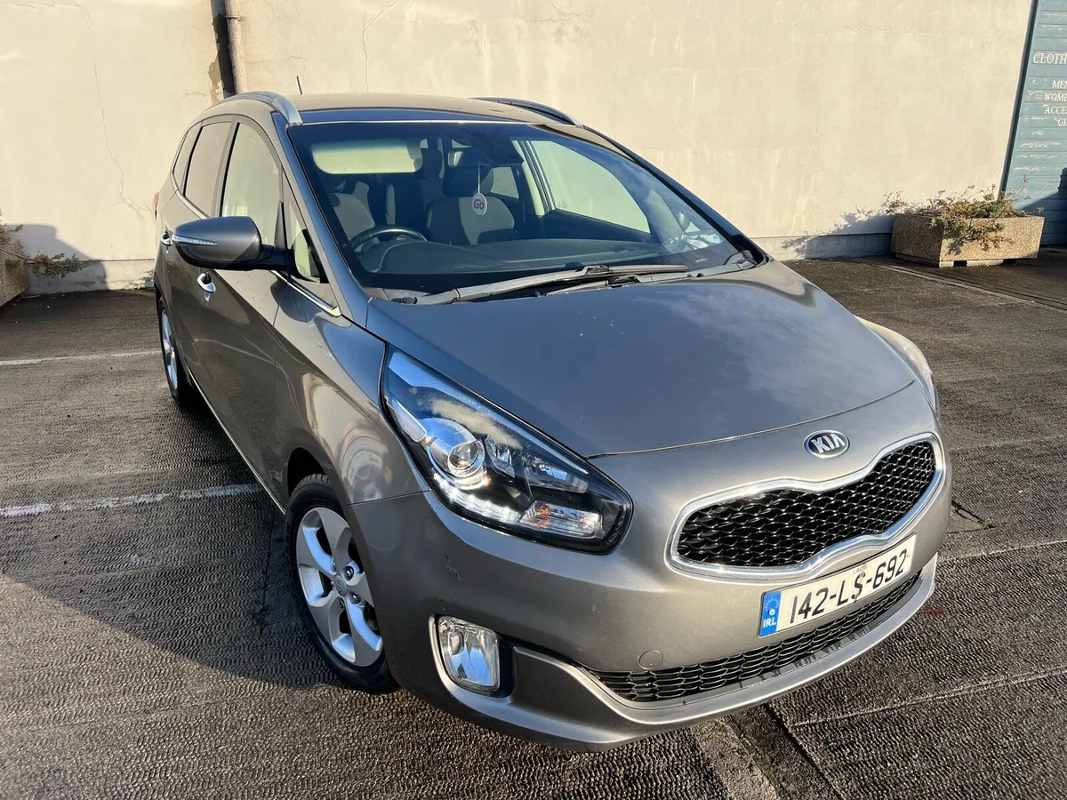 2014 Kia Carens 1.6 Petrol 7 Seater - Image 1