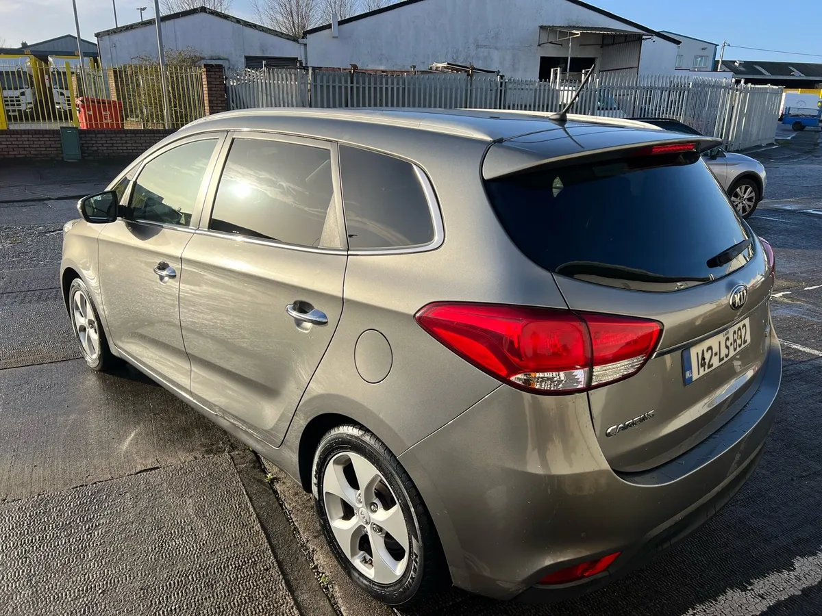 2014 Kia Carens 1.6 Petrol 7 Seater - Image 4
