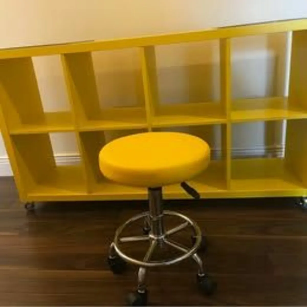 LEGO Table with stool - Image 1