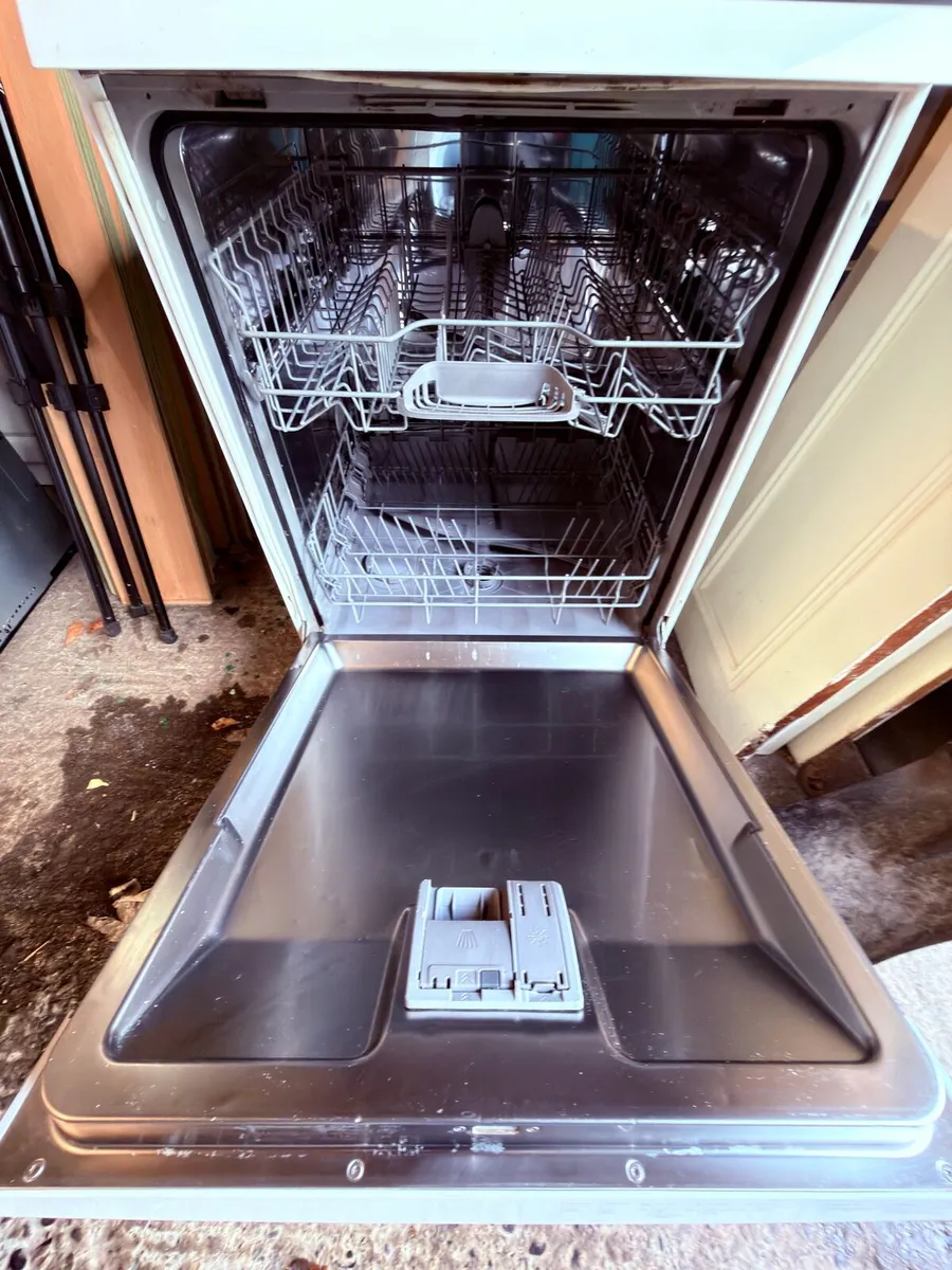 Bosch dishwasher - Image 2