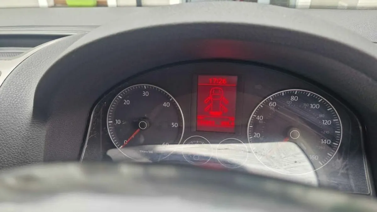 Volkswagen Golf 2008 NCT VALID 3/2026 - Image 4