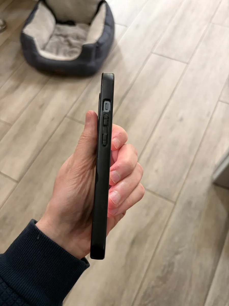 iPhone 13 pro 256GB unlocked - Image 2