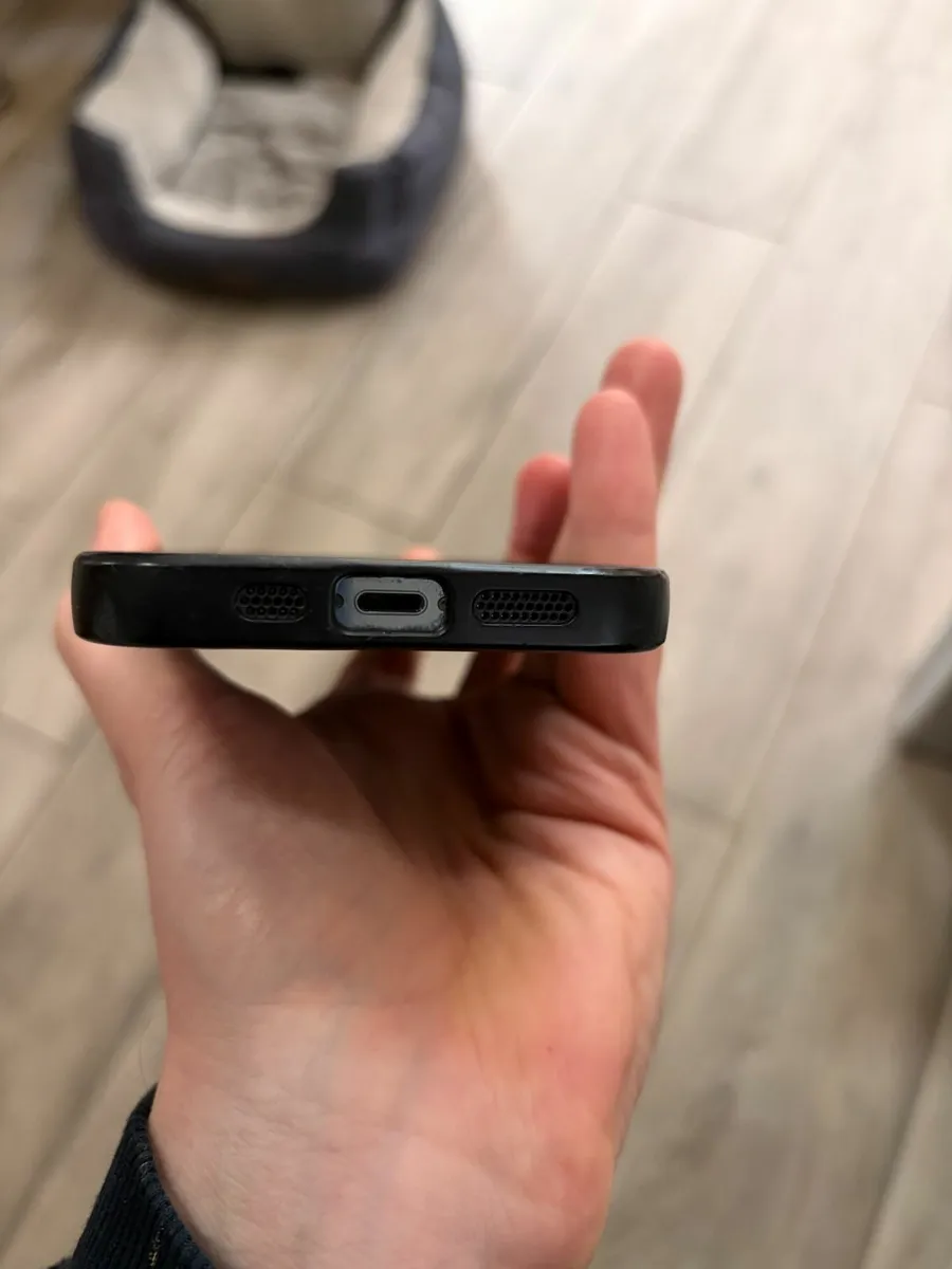 iPhone 13 pro 256GB unlocked - Image 4