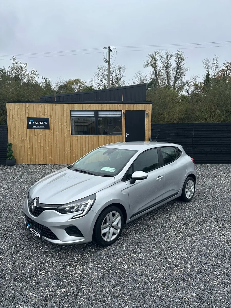 RENAULT CLIO 222 REG LOW MILES - Image 4