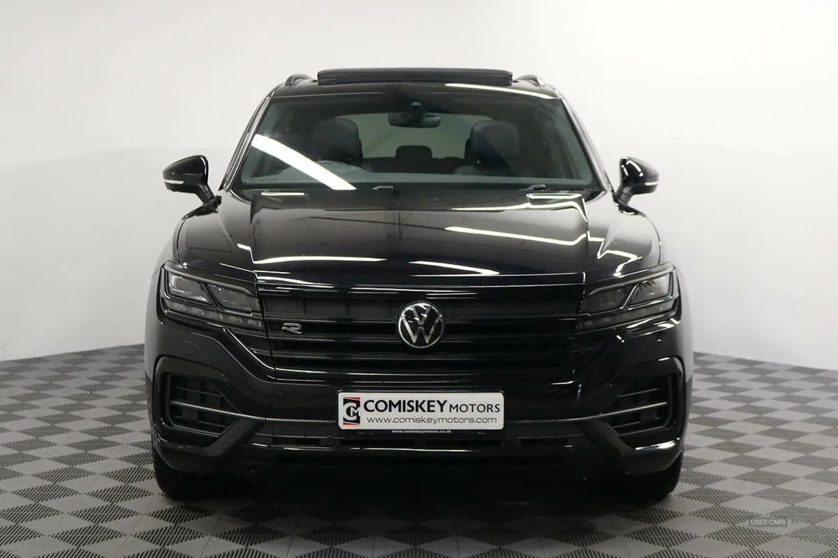 Volkswagen Touareg TDI V6 Black Edition - Image 2
