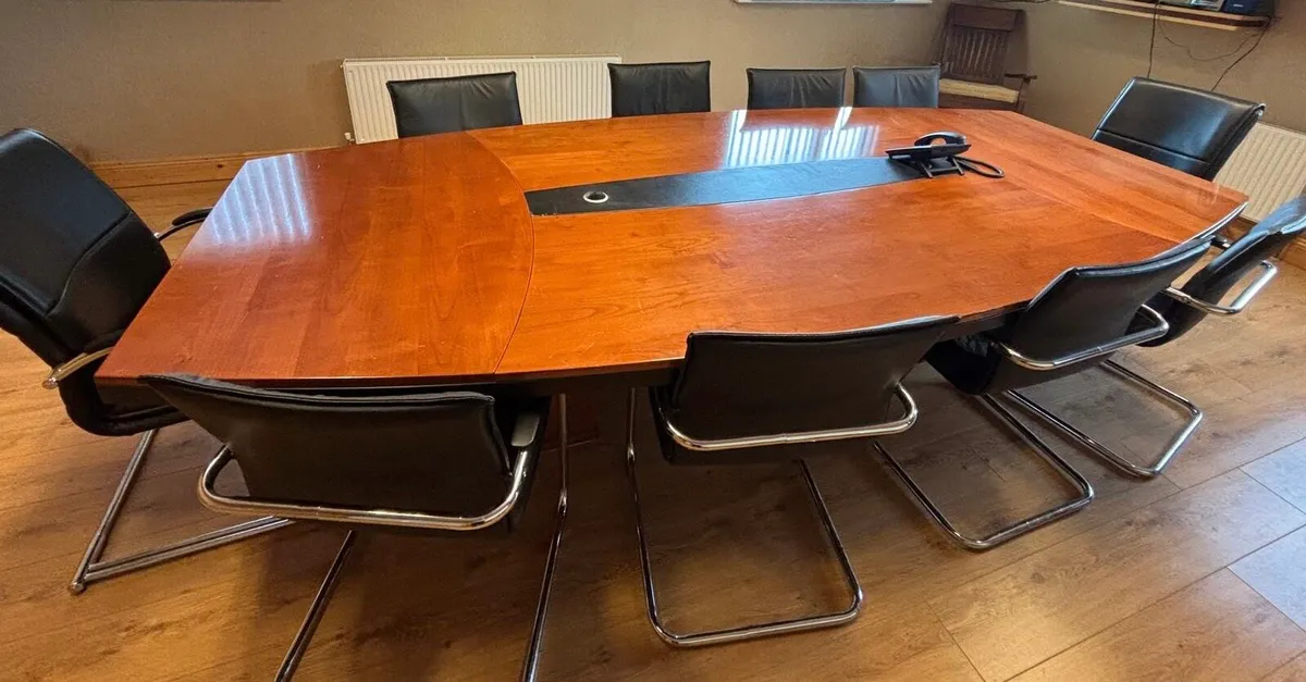 Boardroom table and chair - Image 4
