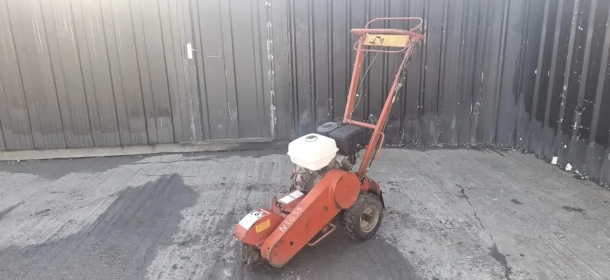 Rayco Petrol Stump Grinder – Honda Engine - Image 1