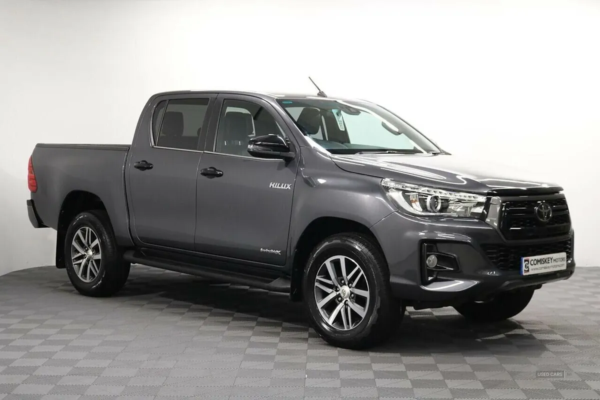 Toyota Hilux D-4D Invincible X - Image 1