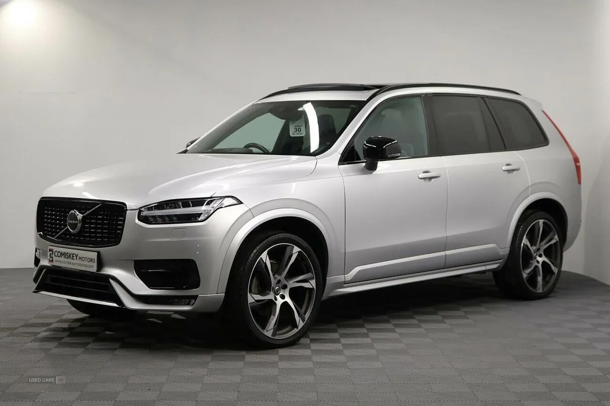 Volvo XC90 B5 MHEV R-Design Pro - Image 4