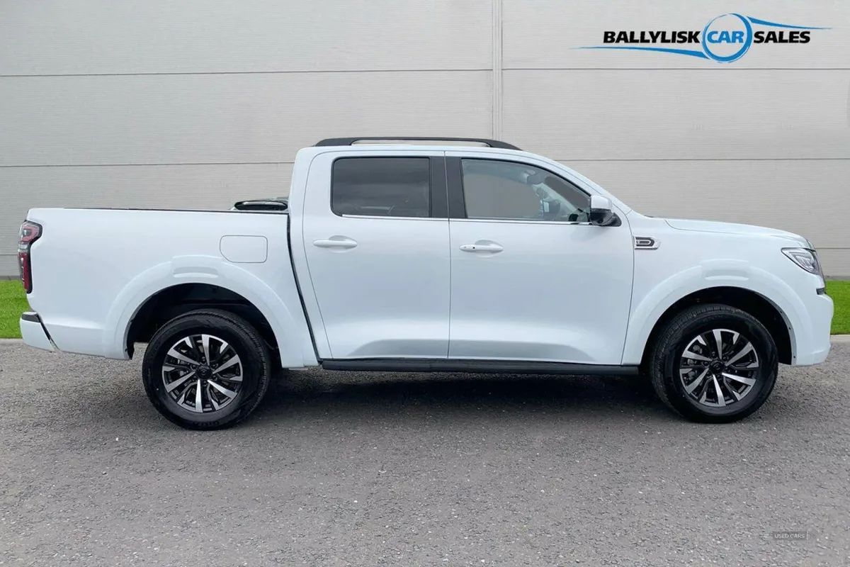 GWM Other Ultra 2.4 Diesel Turbo in Pearl White ** - Image 3