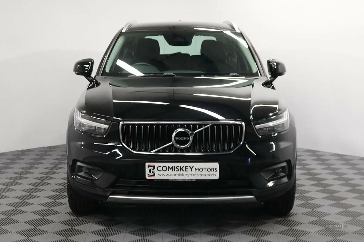 Volvo XC40 h T5 Twin Engine Inscription Pro - Image 2