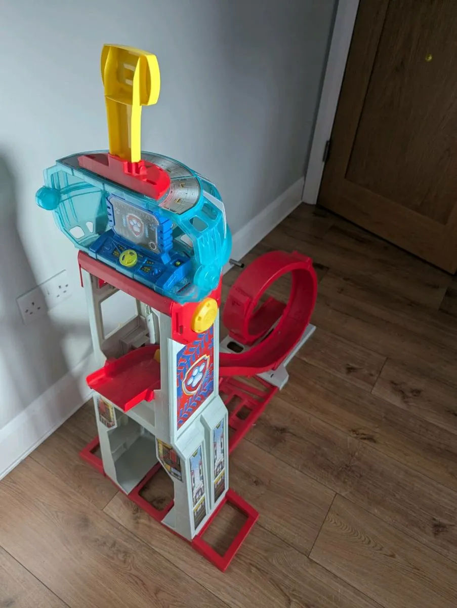 PAW Patrol Loop Tower includes 6 vehicles - Image 2