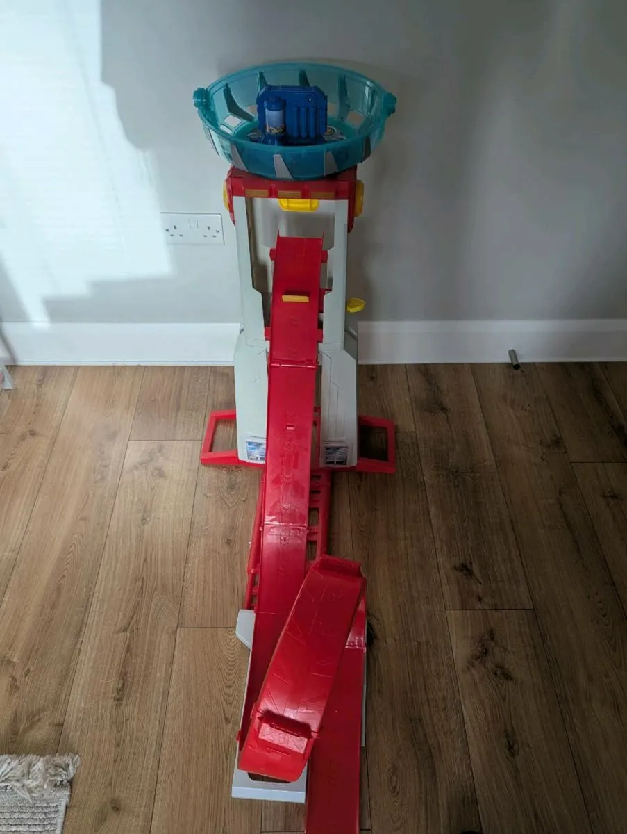 PAW Patrol Loop Tower includes 6 vehicles - Image 3