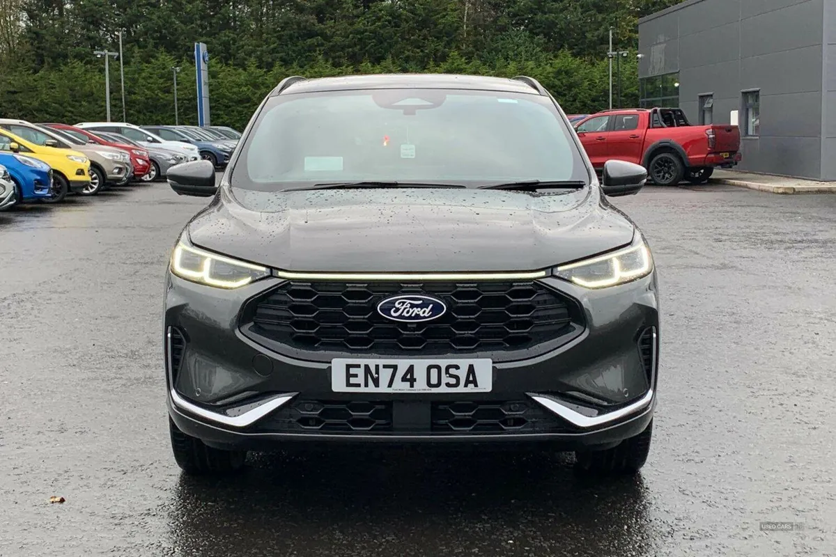 Ford Kuga 2.5 PHEV 14.4kWh ST-Line X in Magnetic w - Image 4