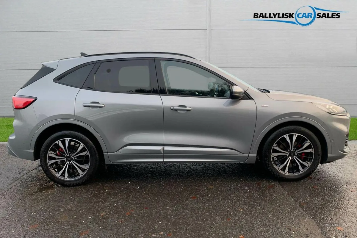 Ford Kuga 1.5 TDI 120PS ST-Line X in Solar Silver - Image 3