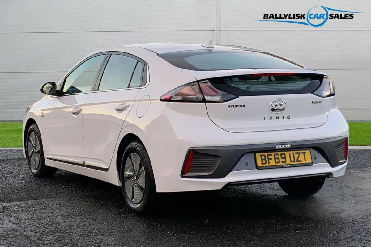 Hyundai IONIQ 1.6 h-GDi Premium Petrol Hybrid Auto - Image 2