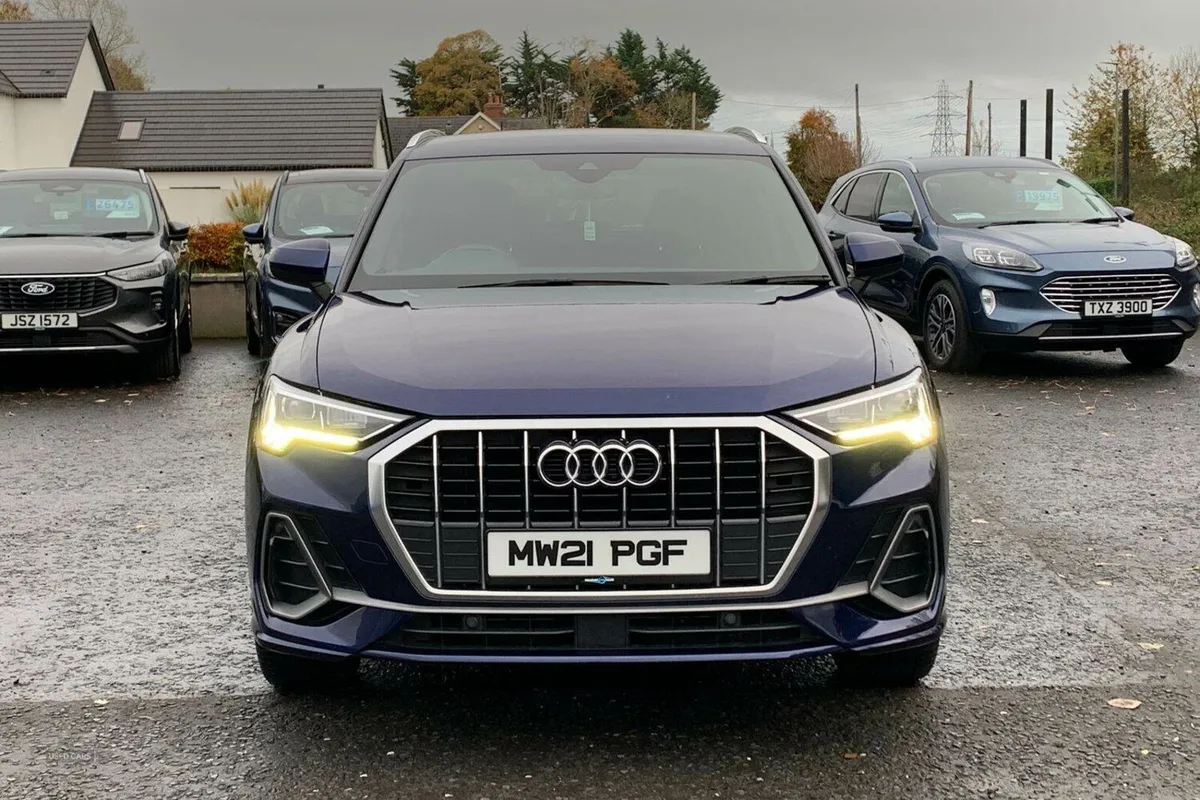 Audi Q3 1.5 TFSI 35 S line S Tronic in Blue with 3 - Image 4
