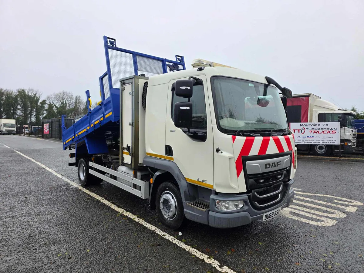 2019 Daf LF180 10 ton insulated steel tipper - Image 1