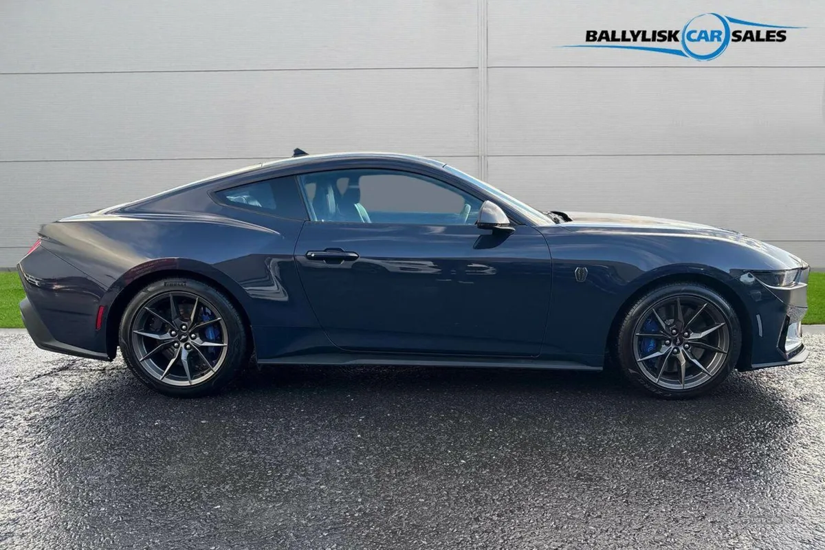 Ford Mustang 5.0 V8 Dark Horse Coupe 2dr Petrol (4 - Image 3